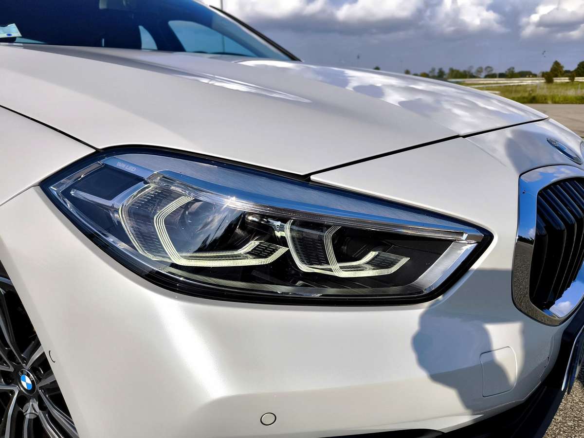 BMW 116, 1.5 l., hatchback
