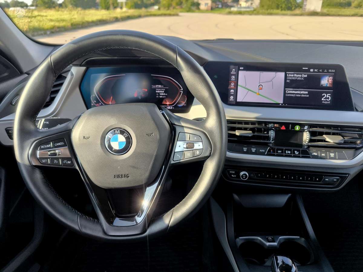 BMW 116, 1.5 l., hatchback