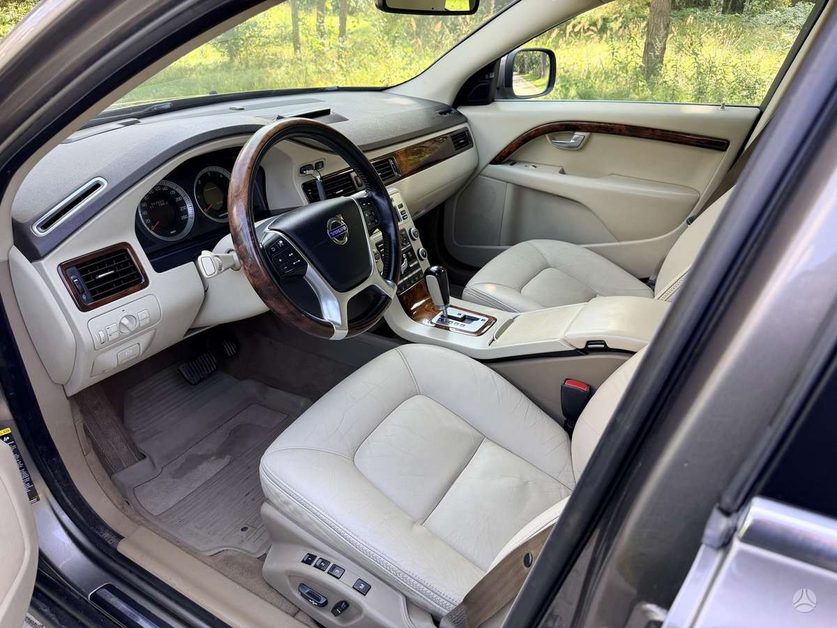 Volvo XC70, 2.4 l., Универсал