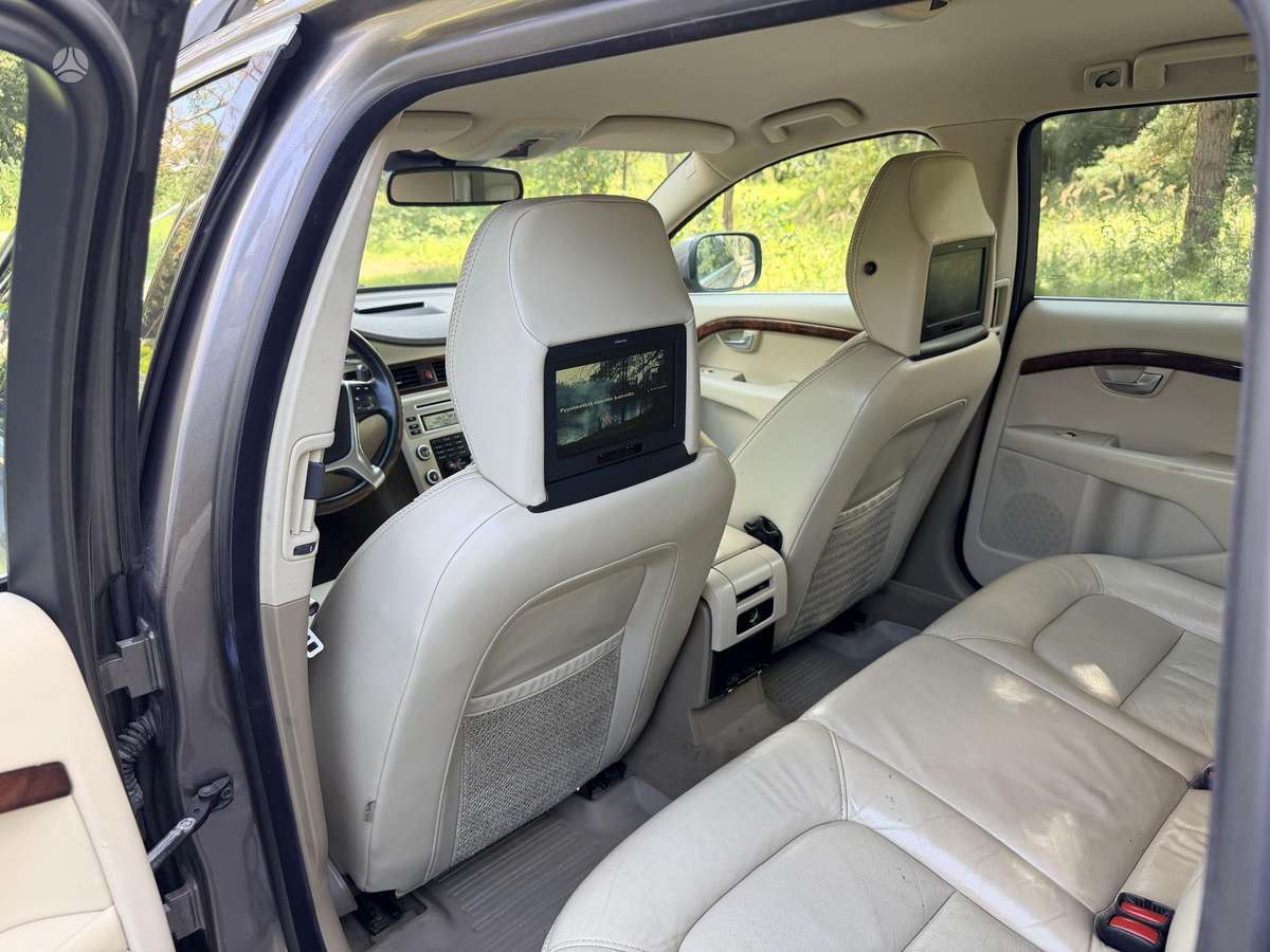 Volvo XC70, 2.4 l., Универсал