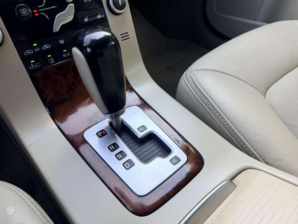 Volvo XC70, 2.4 l., Универсал