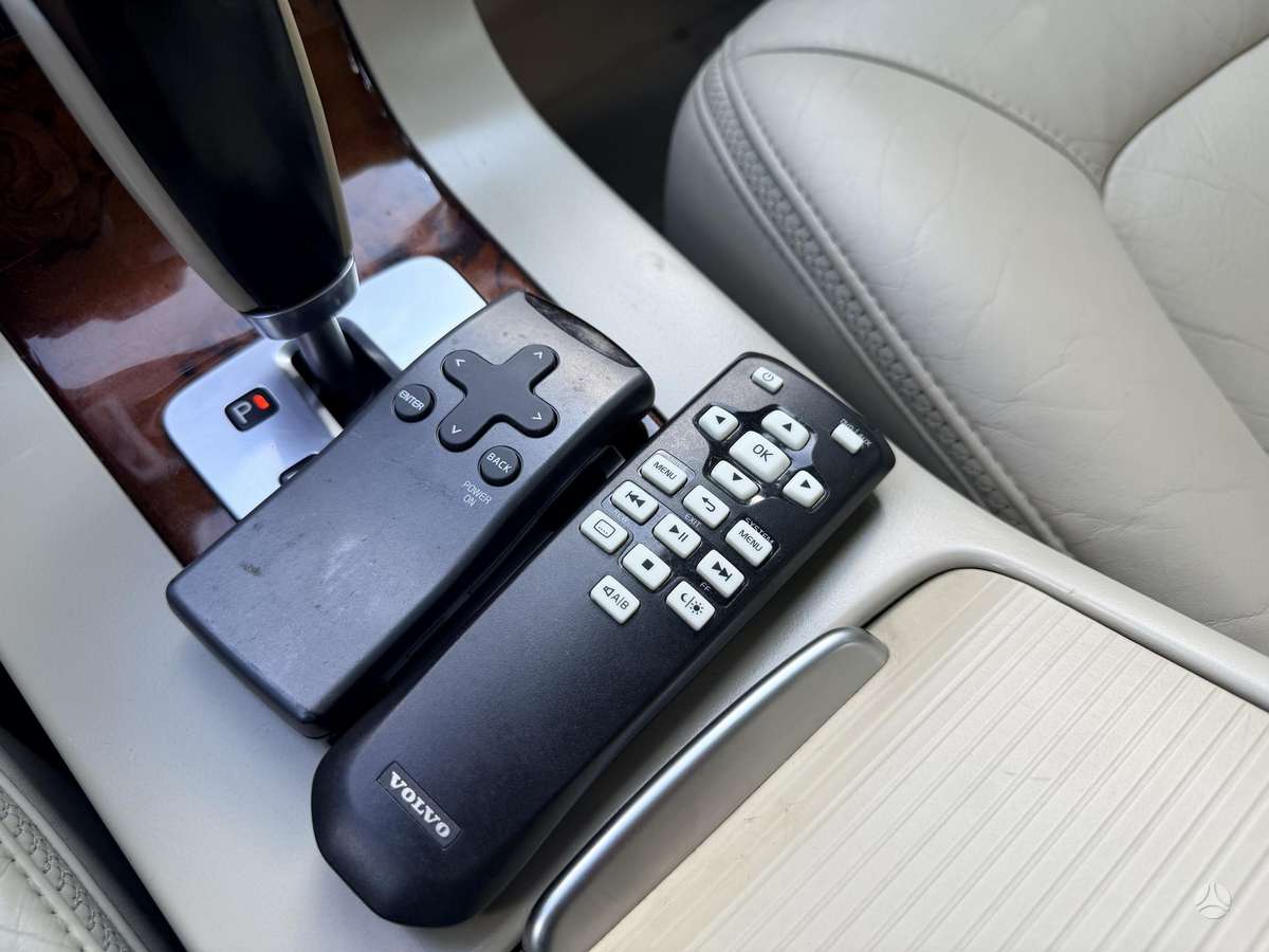 Volvo XC70, 2.4 l., Универсал
