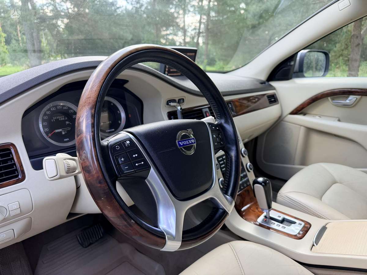 Volvo XC70, 2.4 l., Универсал