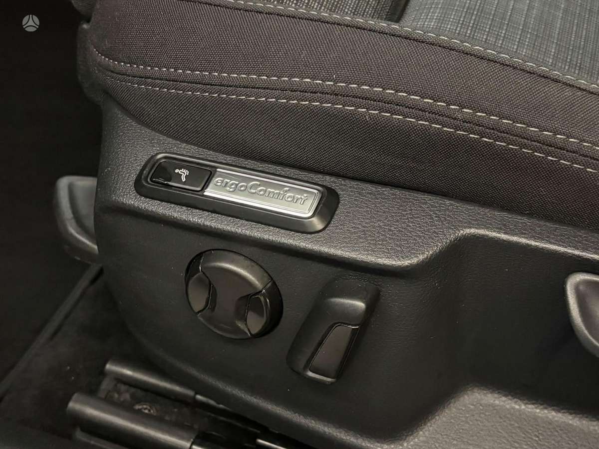 Volkswagen Passat, 2.0 l., Универсал