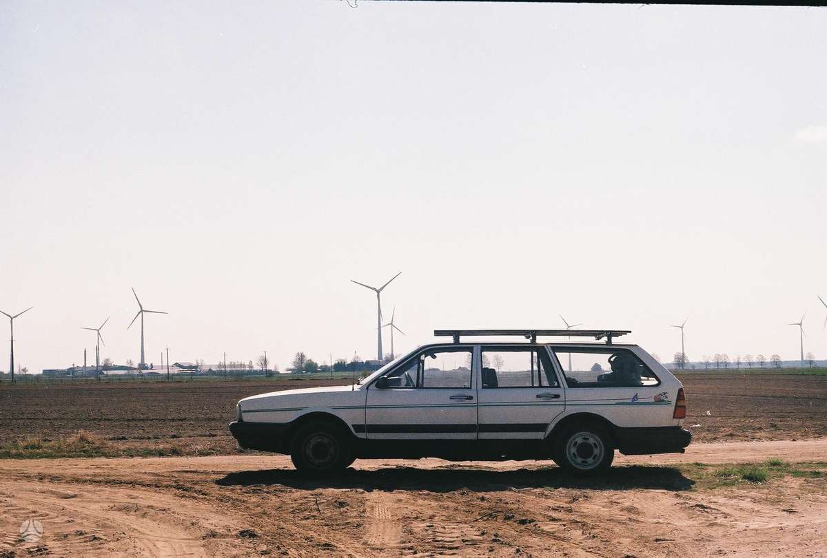 Volkswagen Passat - 9