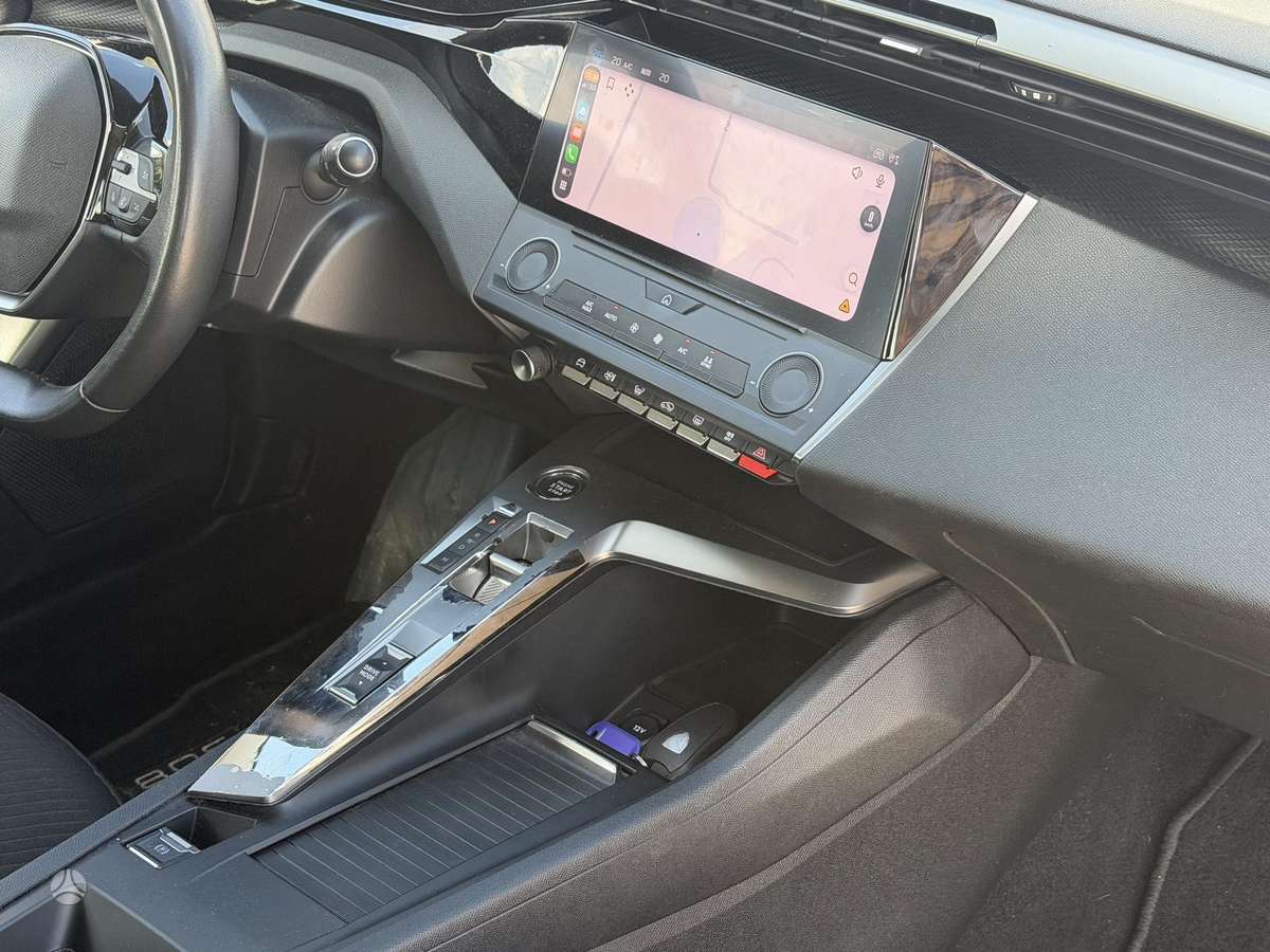 Peugeot 308, 1.2 l., Универсал