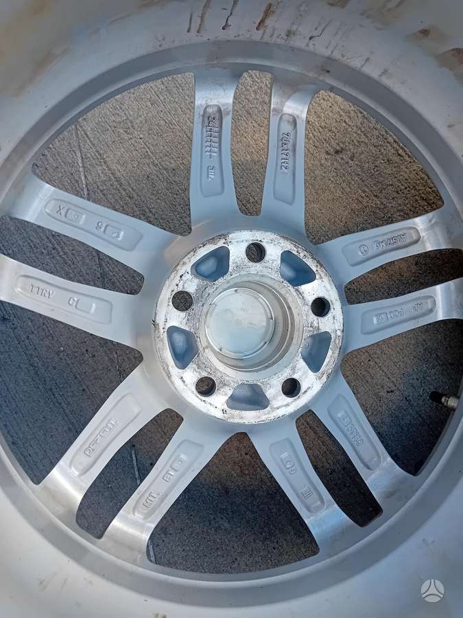 Dezent, lengvojo lydinio, R17