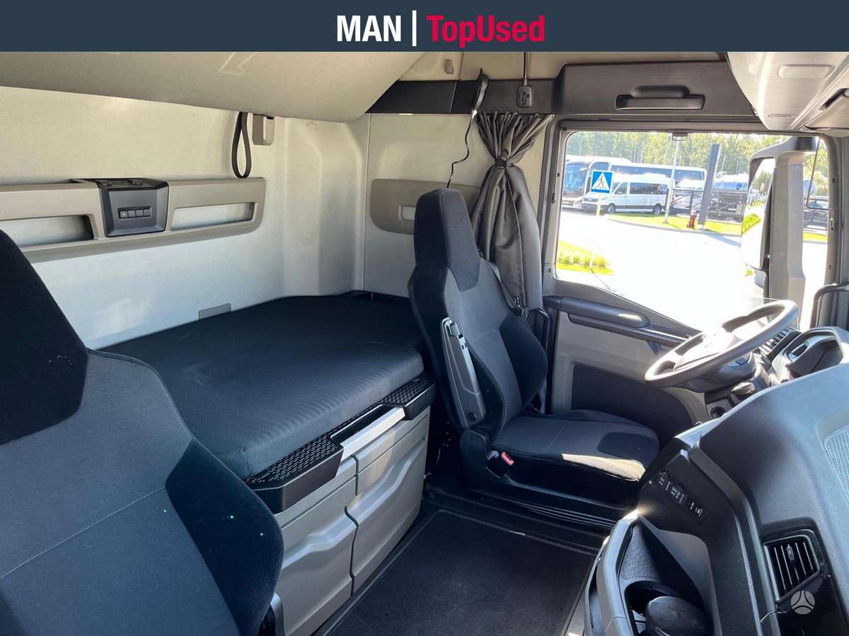 MAN TGX 18.480 4x2 GM cab (6910), double sleeper