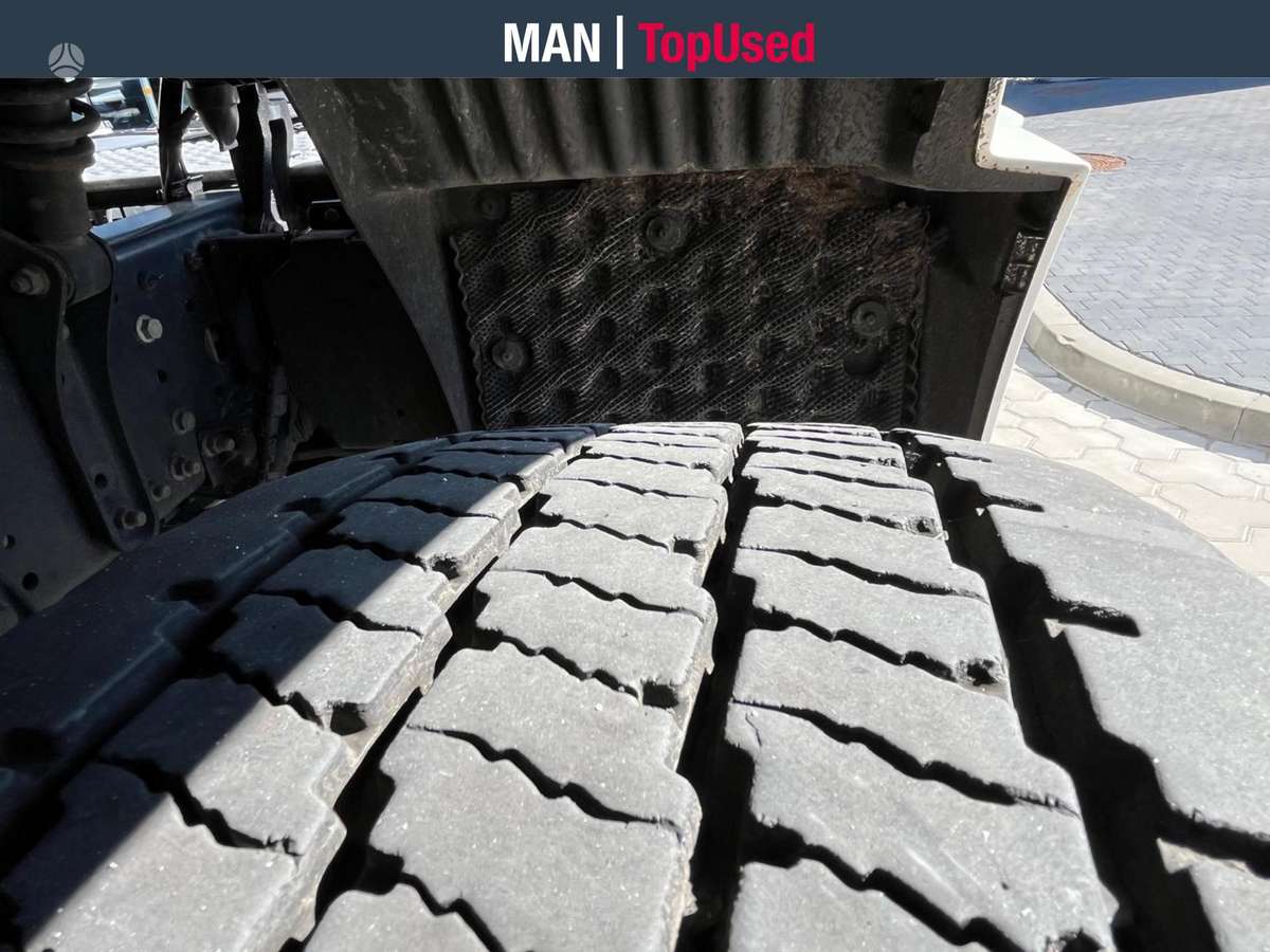 MAN TGX 18.480 4x2 GM cab (6910), double sleeper