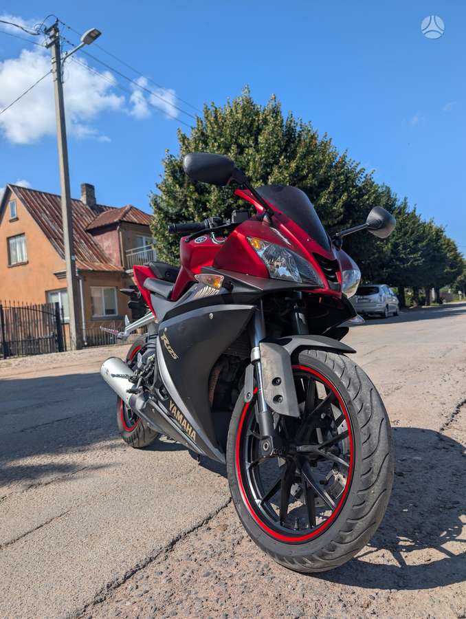 Yamaha YZF 125cc, superbikes