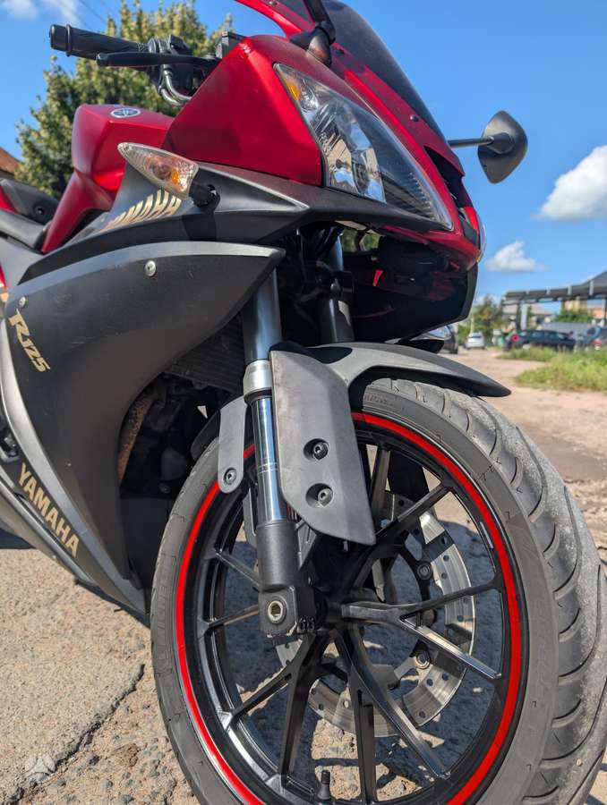 Yamaha YZF 125cc, superbikes