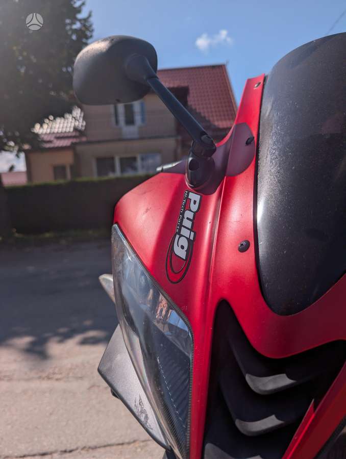 Yamaha YZF 125cc, superbikes