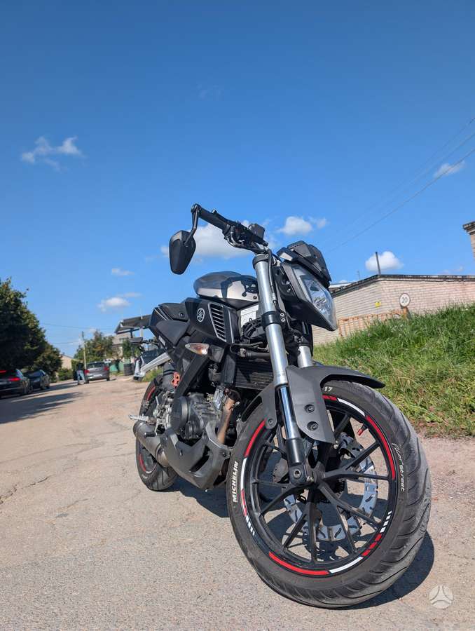Yamaha MT 125, street / classic