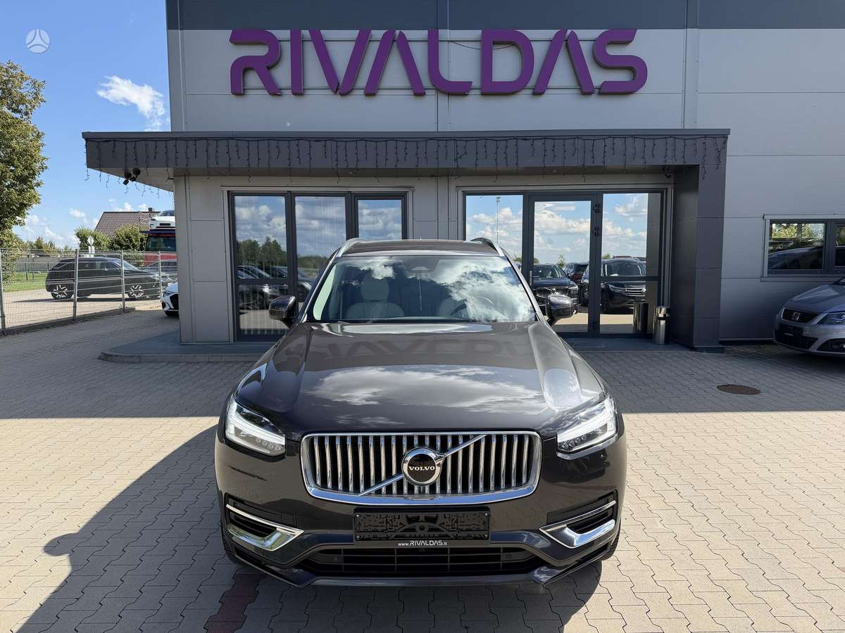 Volvo XC90 - 1