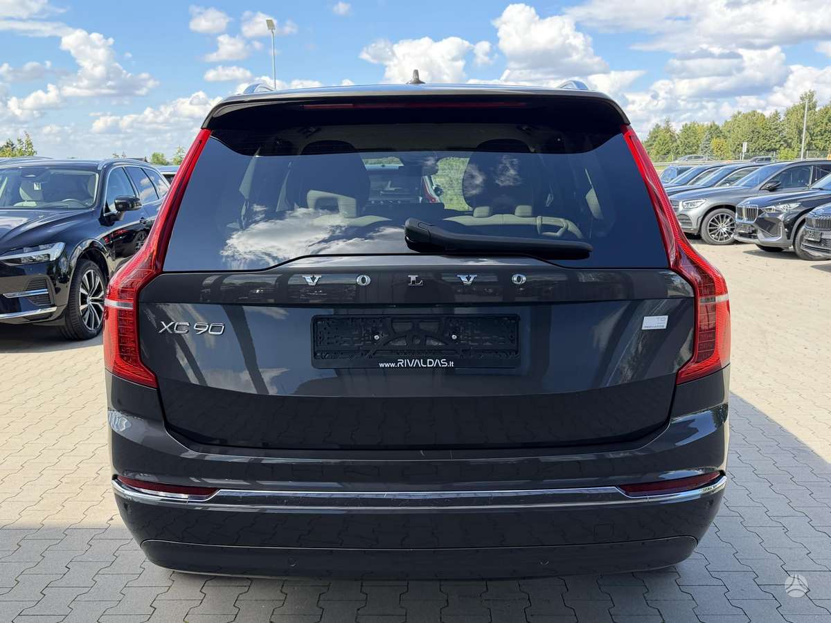 Volvo XC90 - 8