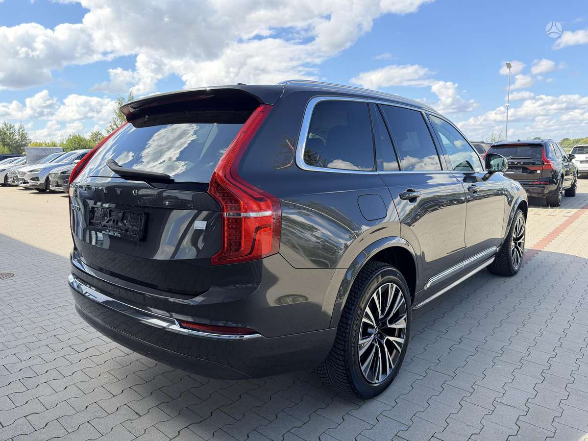 Volvo XC90 - 9