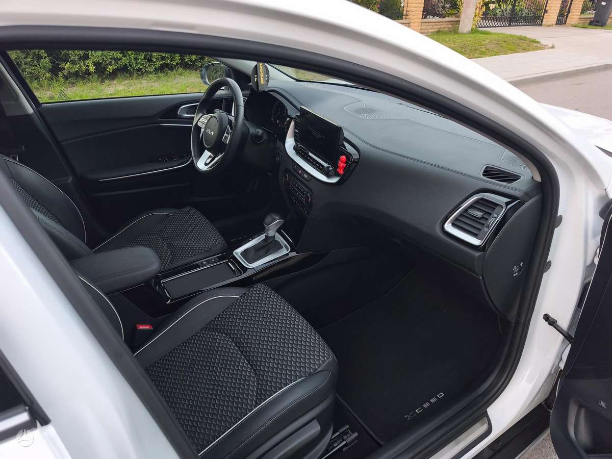 Kia XCeed, 1.5 l., Хэтчбек