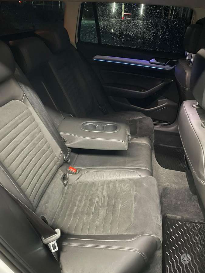Volkswagen Passat - 9
