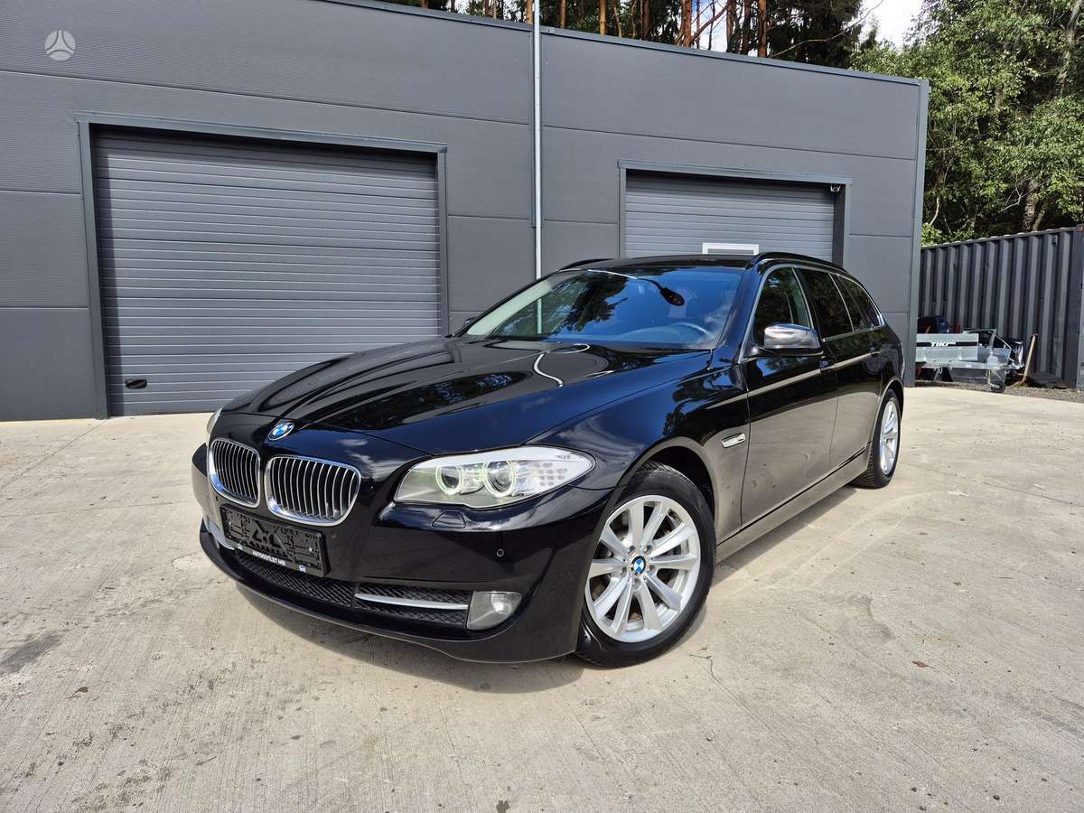 BMW 520, 2.0 l., universalas