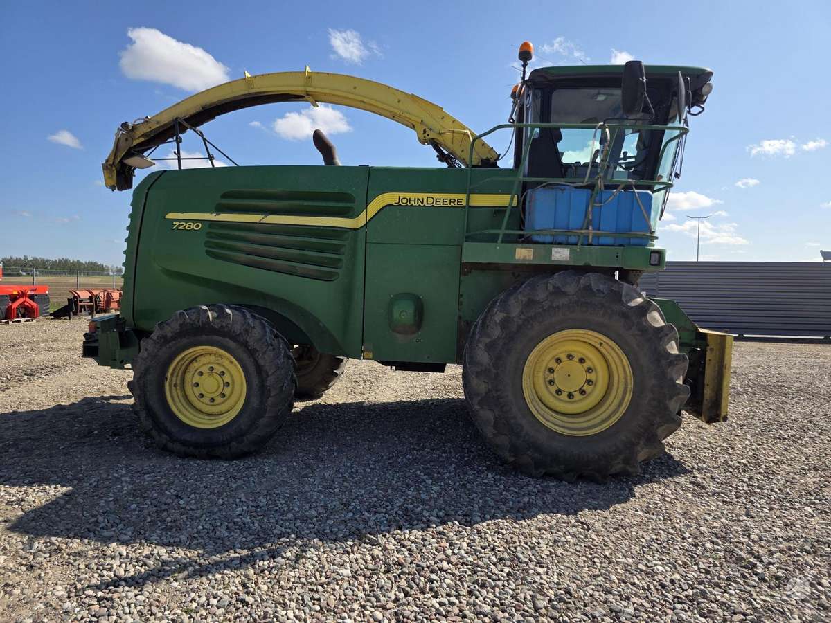 John Deere 7280, savaeigiai smulkintuvai
