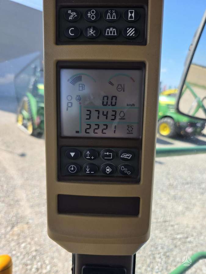 John Deere 7280, self-propelled mower conditioners