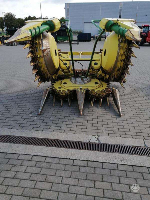 John Deere 7280, savaeigiai smulkintuvai