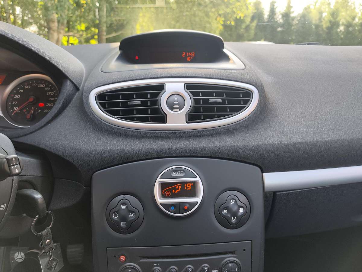 Renault Clio, 1.5 l., hatchback
