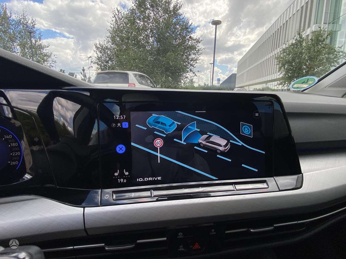 Volkswagen Golf, 1.5 l., Универсал