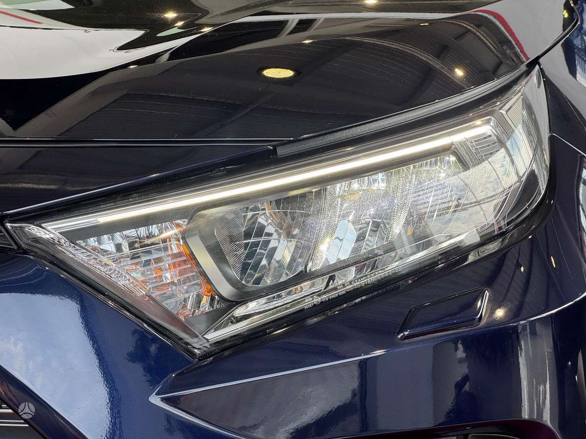 Toyota RAV4 - 4