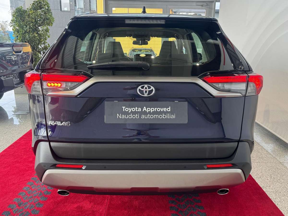 Toyota RAV4 - 7