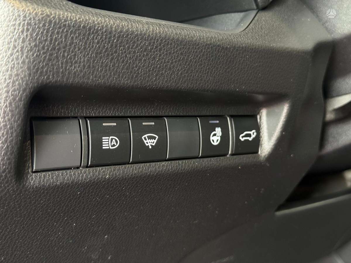 Toyota RAV4 - 12