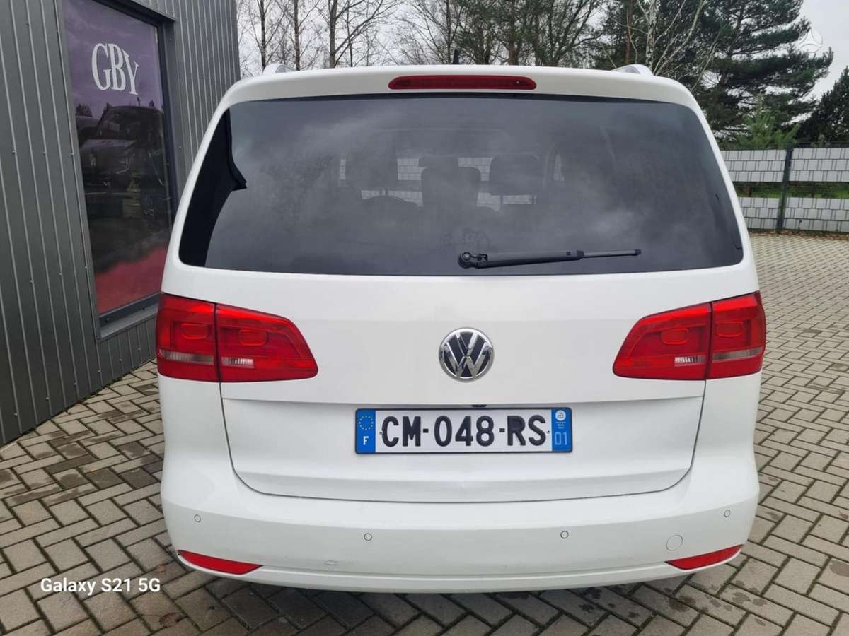 Volkswagen Touran - 5
