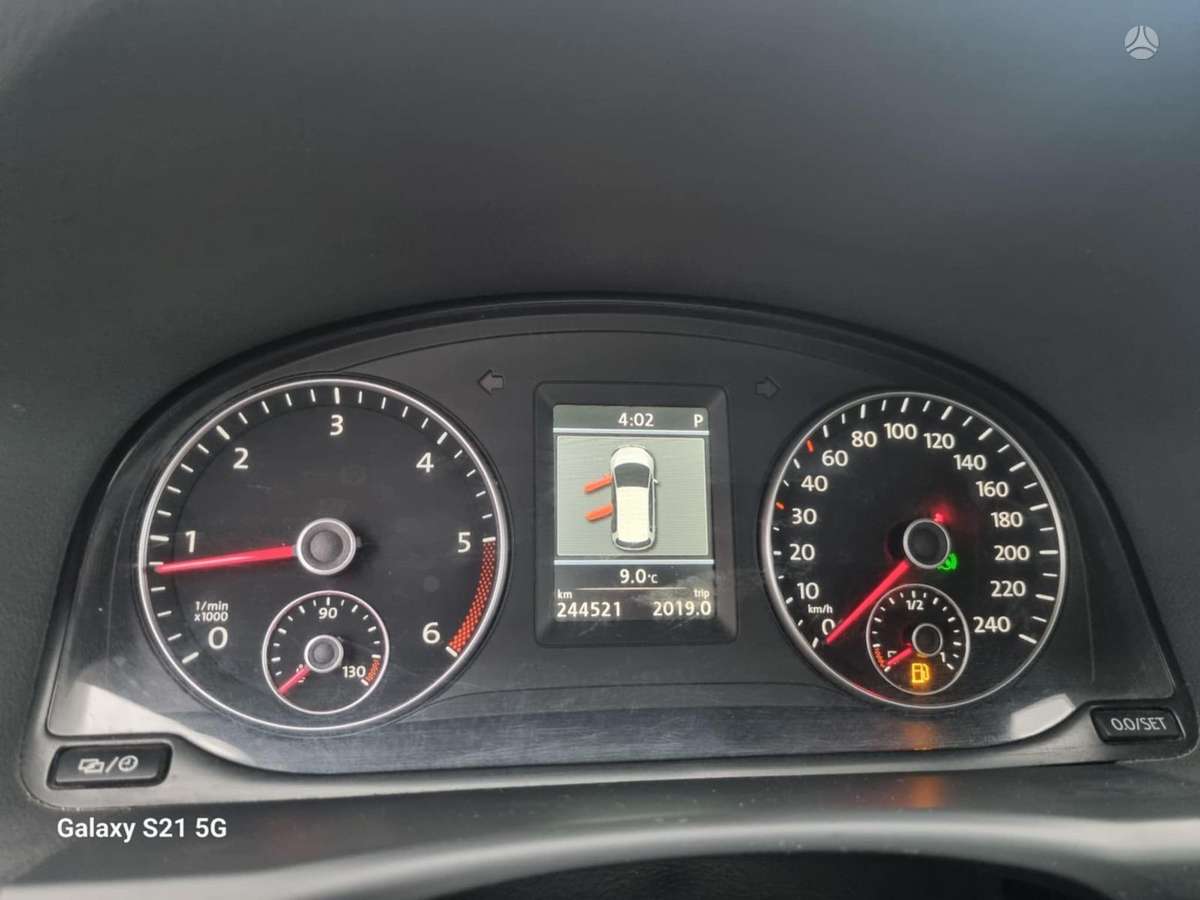 Volkswagen Touran - 7