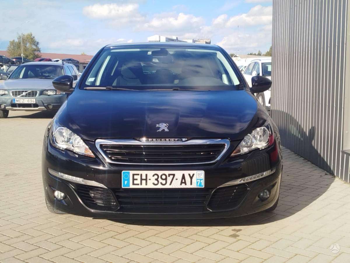 Peugeot 308, 1.2 l., hatchback