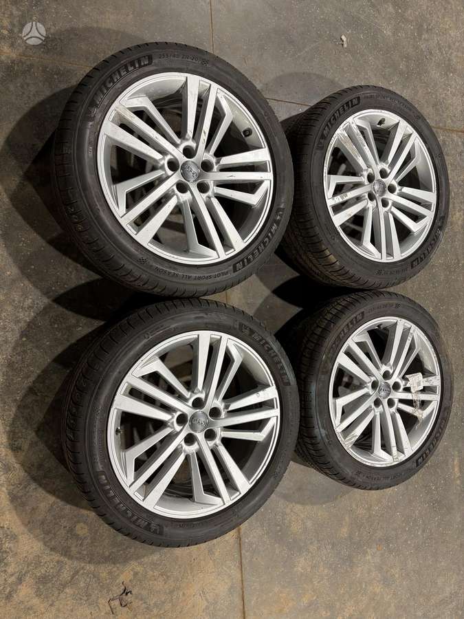 Audi Q5, light alloy, R20