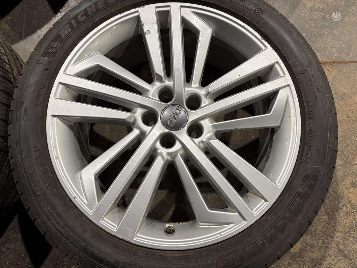 Audi Q5, light alloy, R20