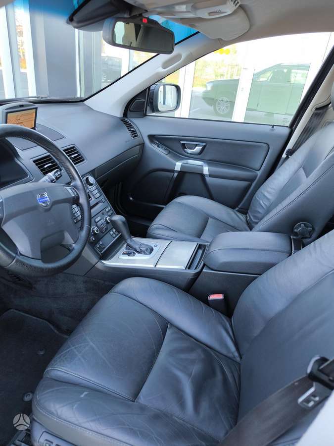 Volvo XC90 - 12