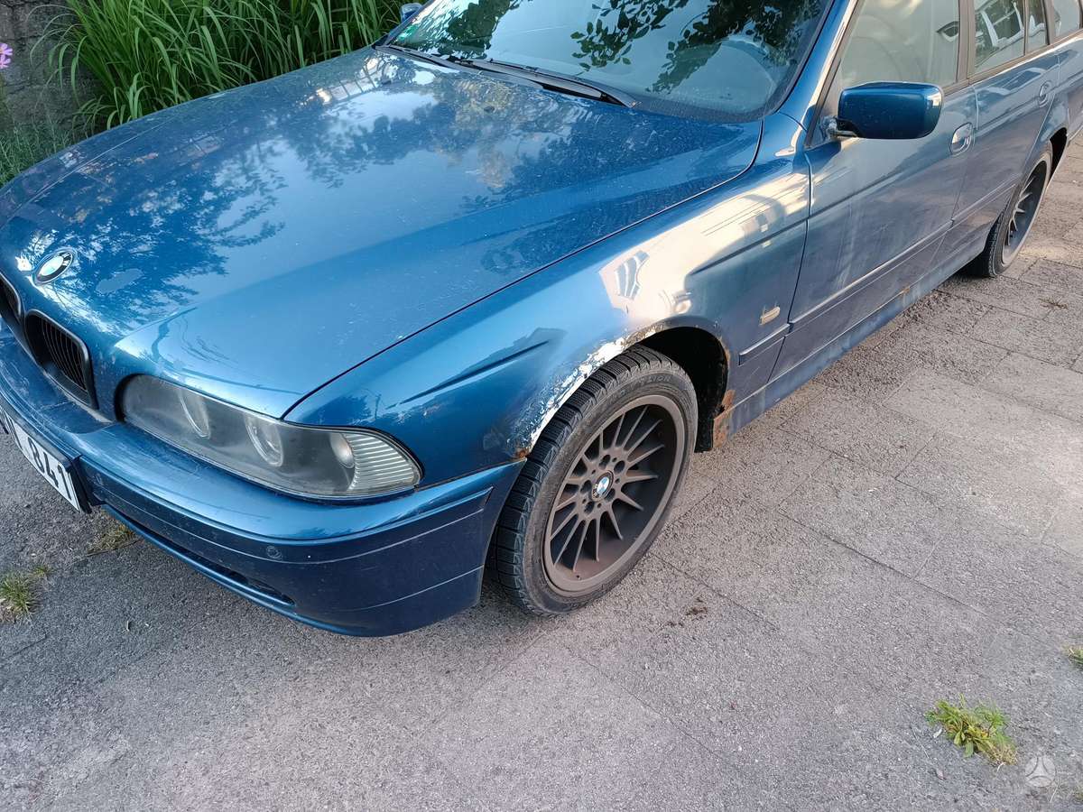 BMW 525, 2.5 l., Универсал