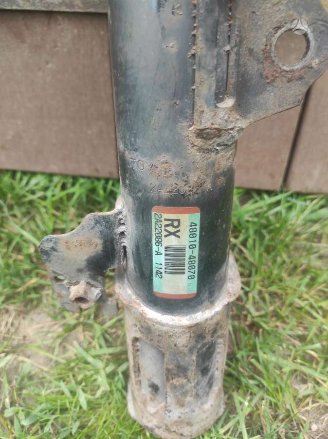 Lexus RX 450h shock absorber