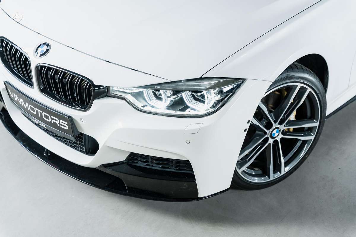 BMW 335, 3.0 l., Седан