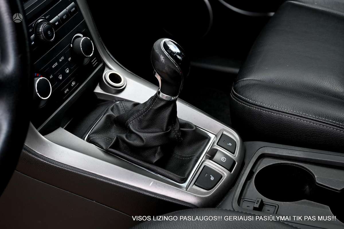 Chevrolet Captiva 2012 — photo 21