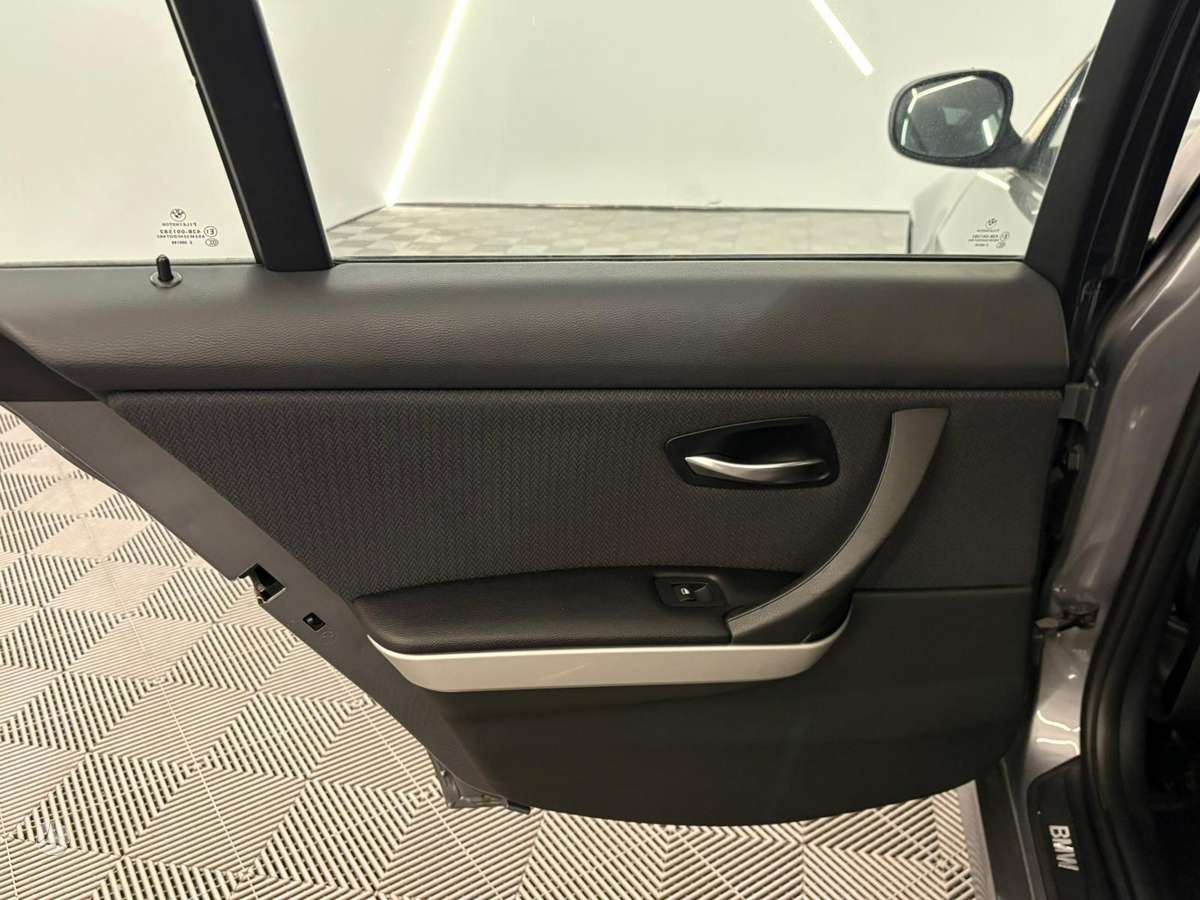 BMW 320, 2.0 l., Седан