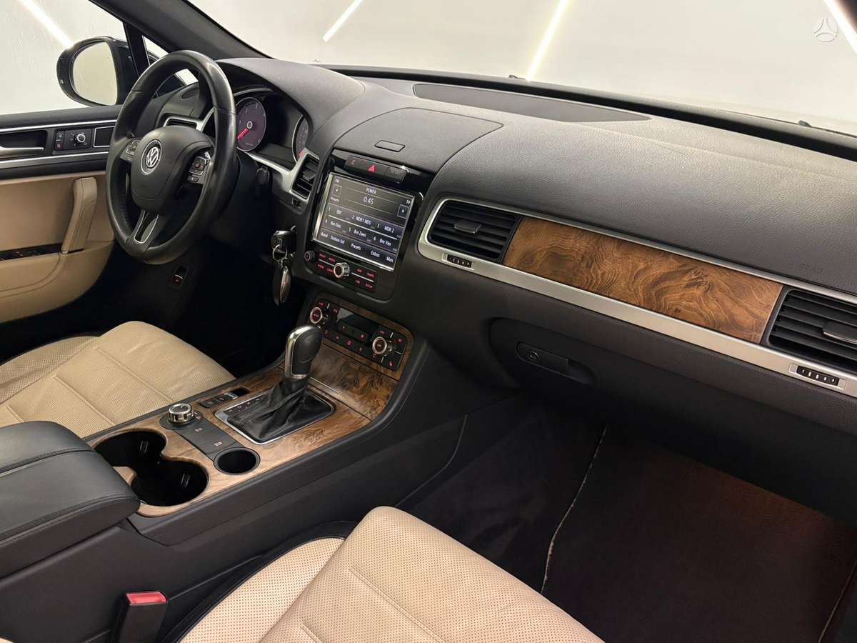 Volkswagen Touareg - 6
