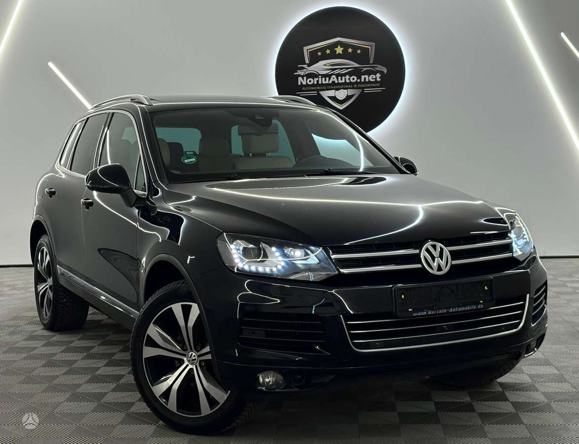 Volkswagen Touareg - 1