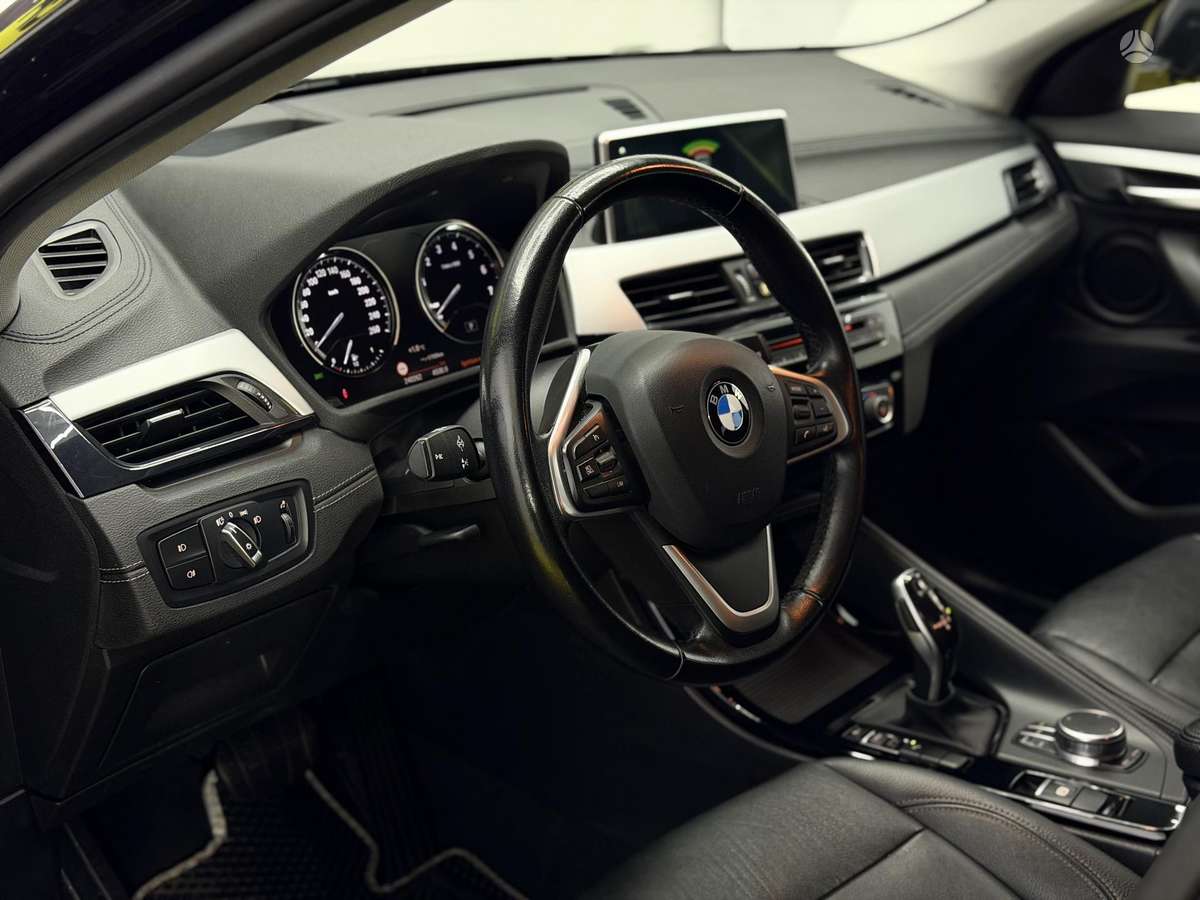 BMW X2, 2.0 l., off-road / crossover