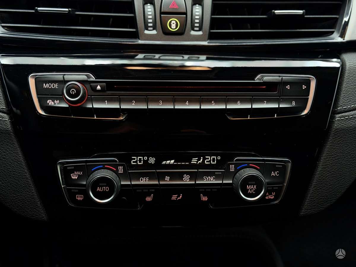 BMW X2, 2.0 l., off-road / crossover