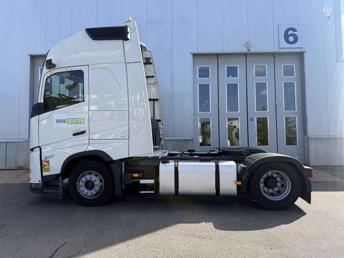 Volvo FH460TC Aero XL, double sleeper