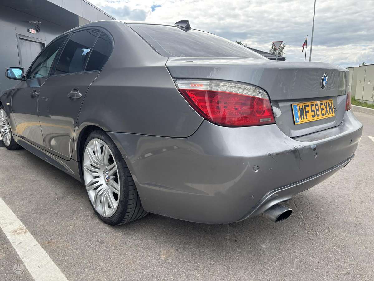 BMW 520, 2.0 l., Седан