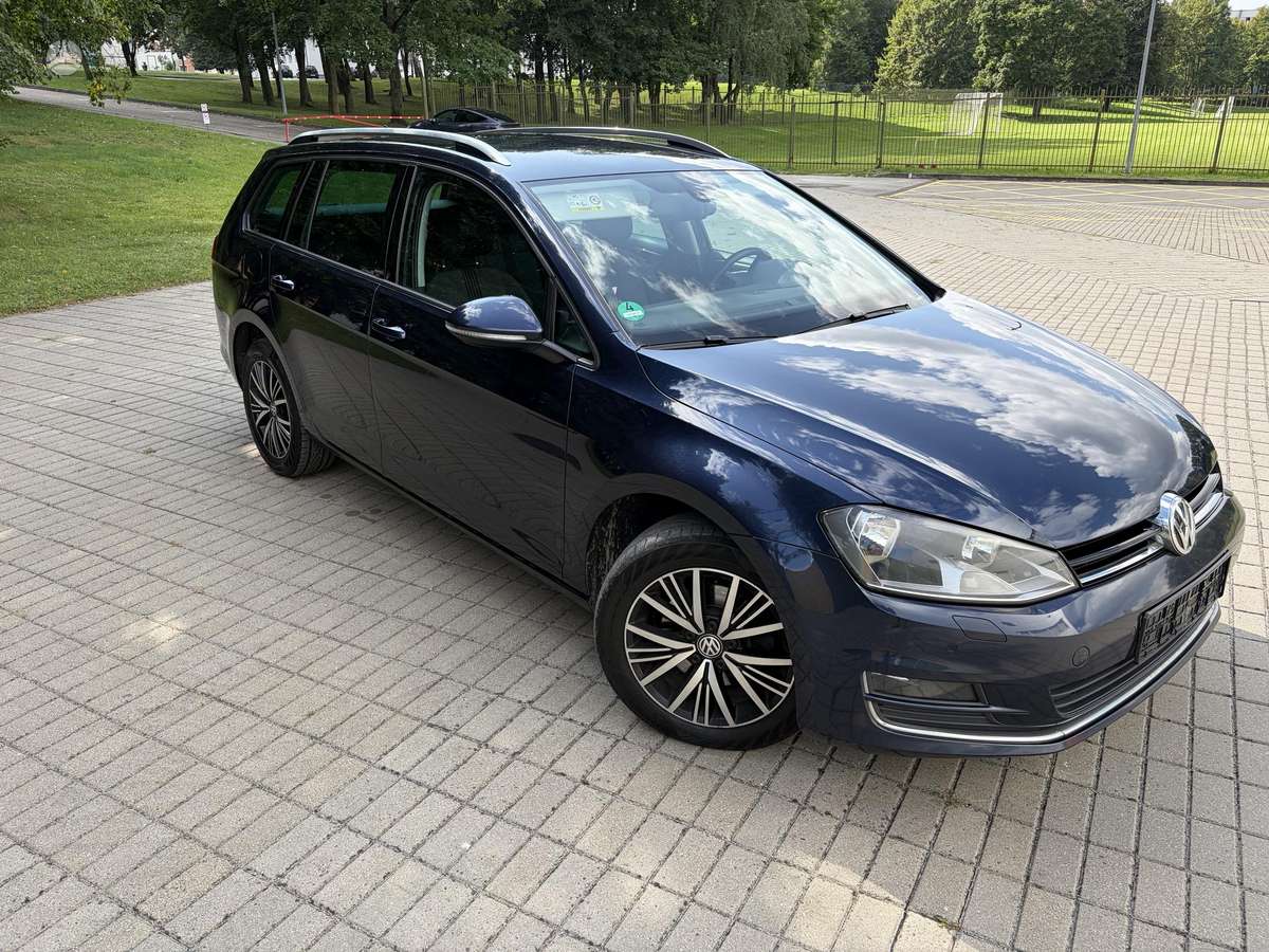 Volkswagen Golf - 3