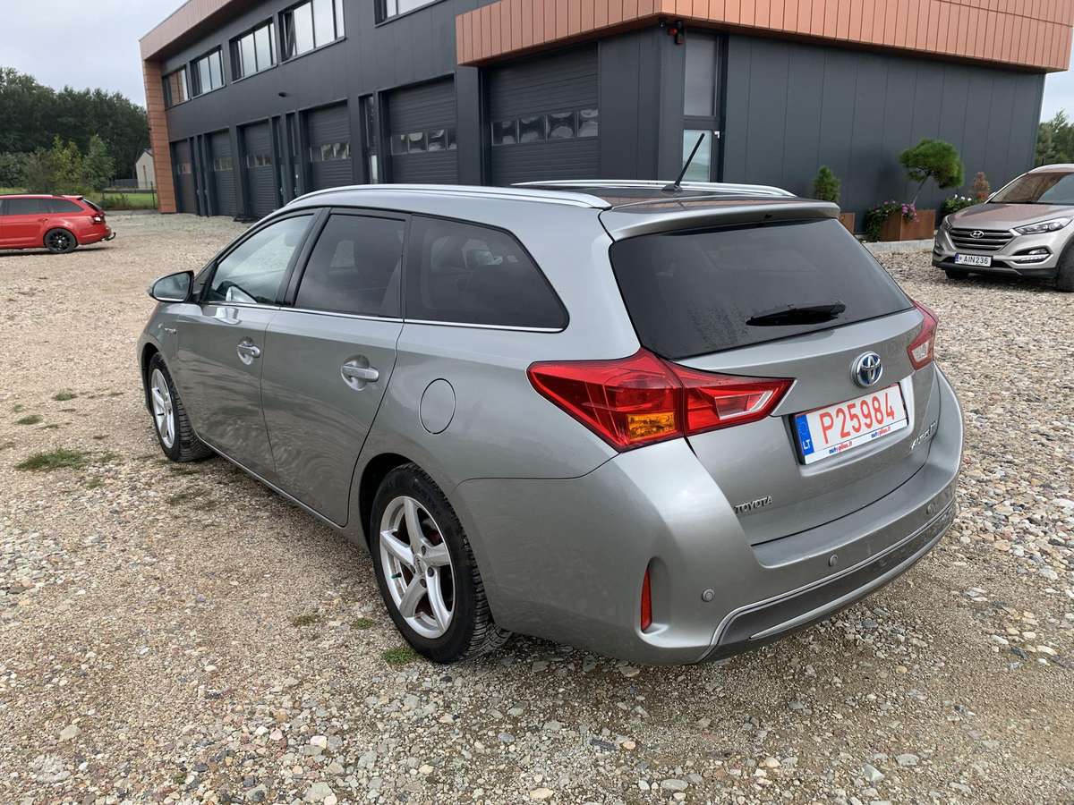 Toyota Auris - 3